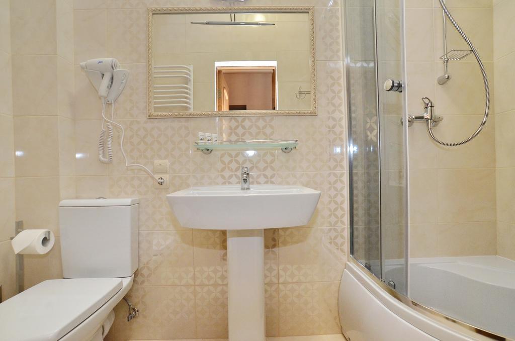 בוקובל Chaban Aparthotel חדר תמונה